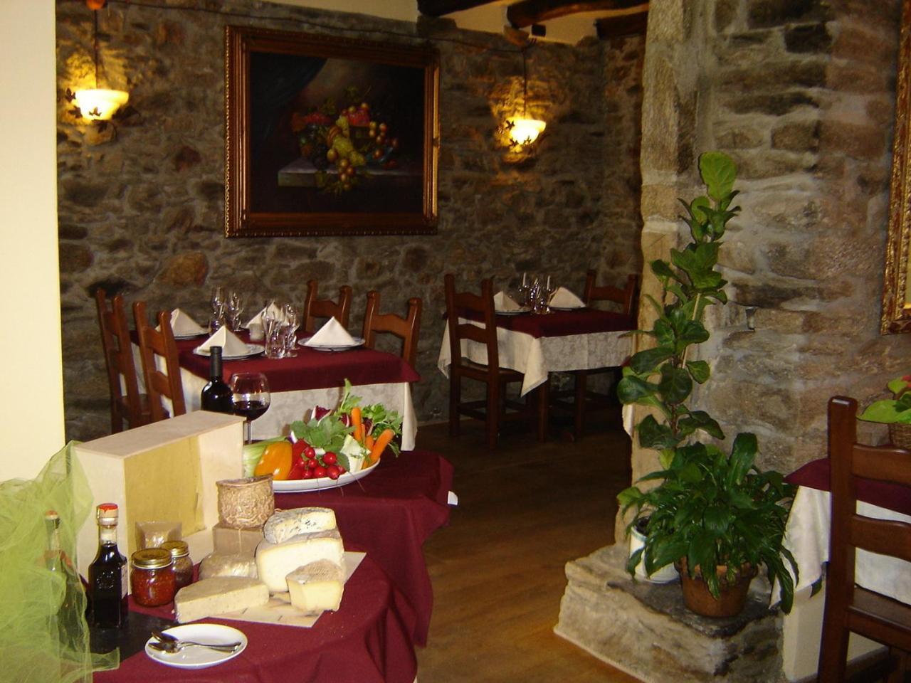Appartamenti Vacanze E Camere Roccetta Fiorita Pettenasco Zewnętrze zdjęcie