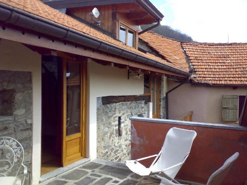 Appartamenti Vacanze E Camere Roccetta Fiorita Pettenasco Zewnętrze zdjęcie