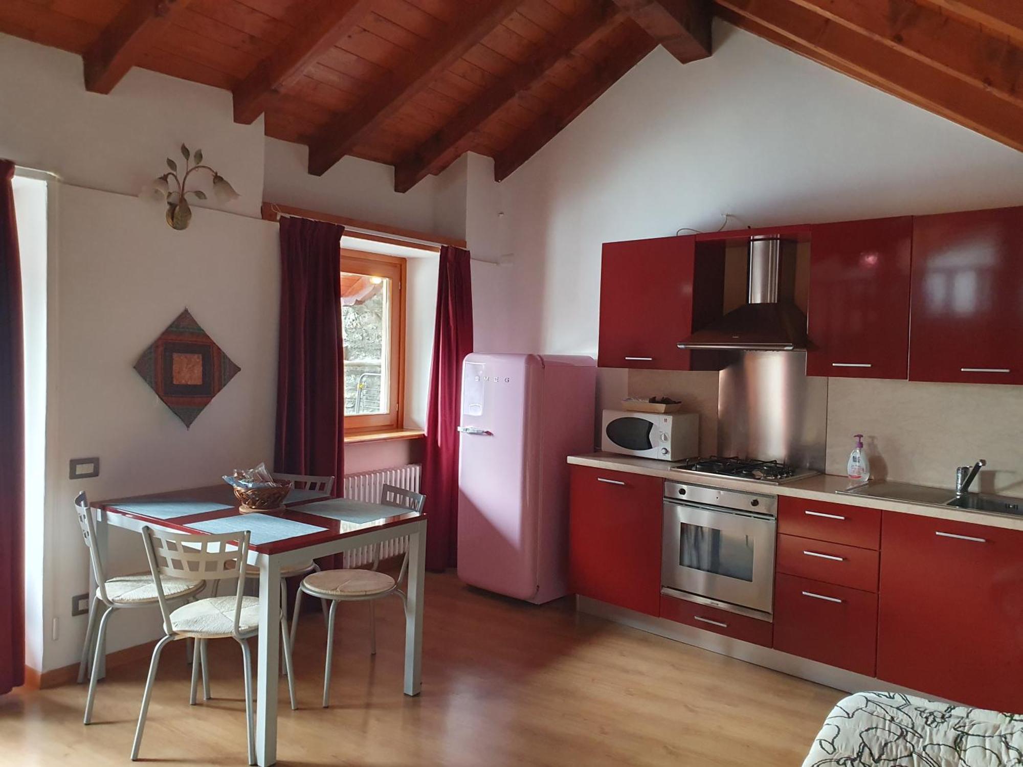 Appartamenti Vacanze E Camere Roccetta Fiorita Pettenasco Pokój zdjęcie