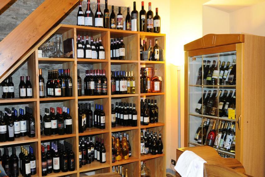 Appartamenti Vacanze E Camere Roccetta Fiorita Pettenasco Zewnętrze zdjęcie